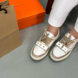 شوزات LOUIS VUITTON